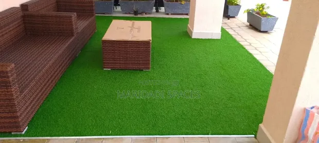 15mm Artificial Turf Grass - Sun & Fade Resistant - 1