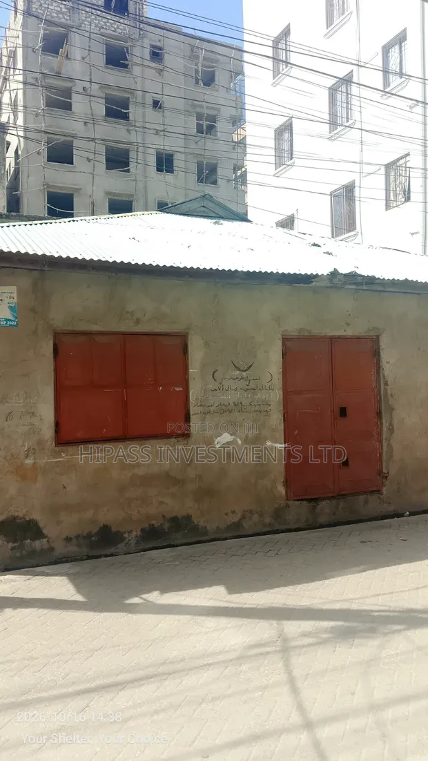 10 Bedroom House for Sale in Majengo - 1