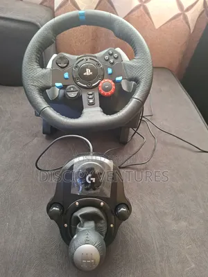 Logitech G29 Racing Wheel + Shifter (PS4/PS5/PC)