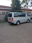 Toyota HiAce 2014 Silver - 4