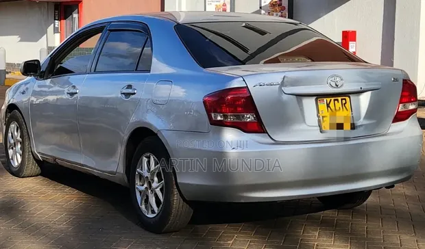 Toyota Axio 1.5 X 2WD 2011 Silver - 1