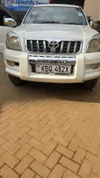 Toyota Land Cruiser Prado 2005 White - 2
