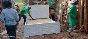 Kitanda cha Block Board Nyeupe 5x6