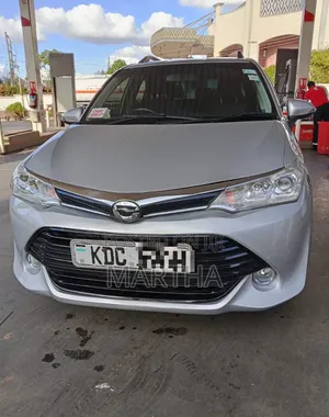 Toyota Corolla Fielder 2015 Silver