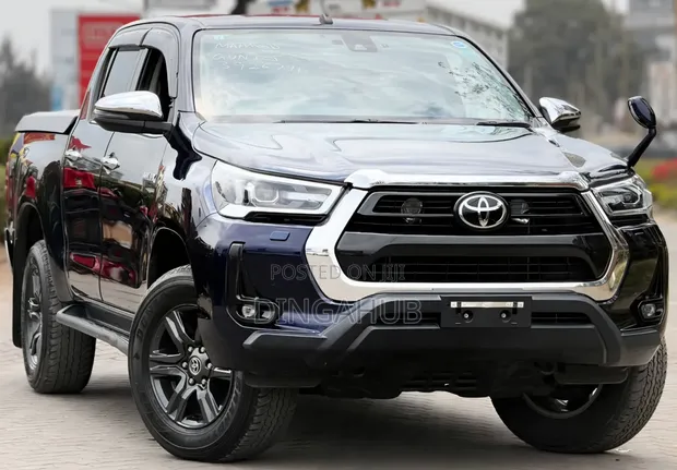 2021 Toyota Hilux Double Cabin - 1