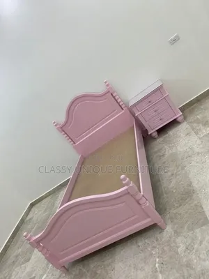 3.5x6 Pink Wooden Single Bed