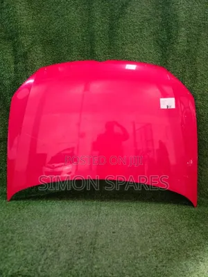 Bonnet ya Volkswagen Polo 2013