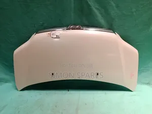 Bonnet ya Toyota Noah (2004)