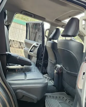 Toyota Land Cruiser Prado 3.0 D-4D 7-Seater 2015 Gray