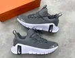 Viatu vya Nike Metco - 2