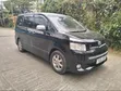 Toyota Voxy 2009 Nyeusi - 1