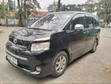 Toyota Voxy 2009 Nyeusi - 3