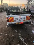 Isuzu Tougher 2003 Nyeupe - 2
