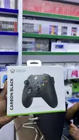 Xbox Series Controller - 1