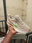Nike Vomero Plus Sneakers - Beige/Orange - 4
