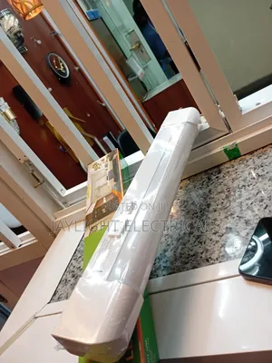 Kioo Kipya cha Ukutani cha Bafuni chenye Mwanga wa LED