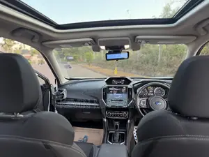 Subaru Forester Premium AWD 2019 Pearl