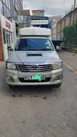 Toyota Hilux 2014 Silver - 4