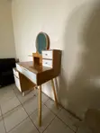 Jedwali la Kujipamba la Premium na Kioo - Mbao Rangi ya Kahawia - 2