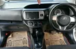 Toyota Vitz 2016 Nyeupe - 5