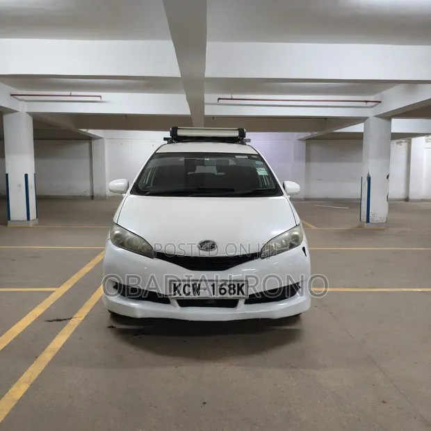 Toyota Wish 2013 White - 1