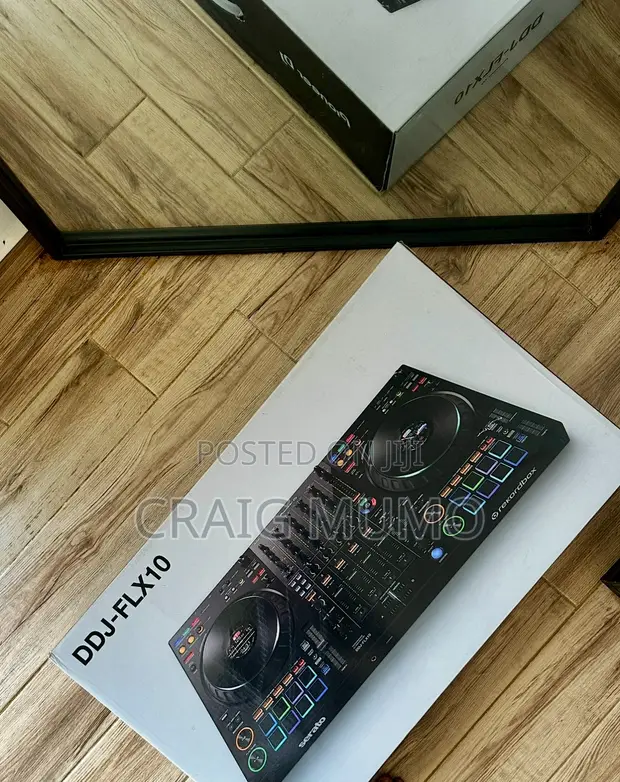 Pioneer DDJ-FLX10 DJ Controller - 1