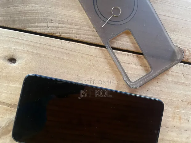 Itel City 100 128GB Black - 1