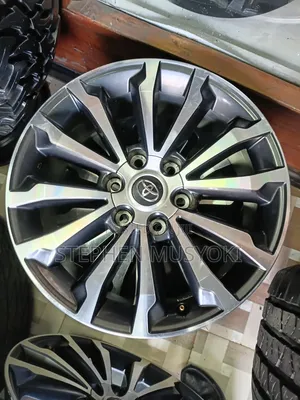 Toyota Landcruiser Prado TX Magurudumu ya Inchi 19