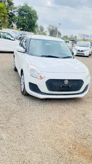Suzuki Swift 2019 Nyeupe