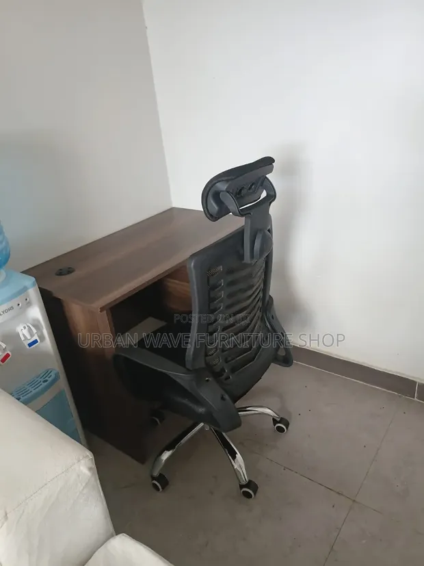 Boss Office Products Study Desk - Mpya Kabisa - 1