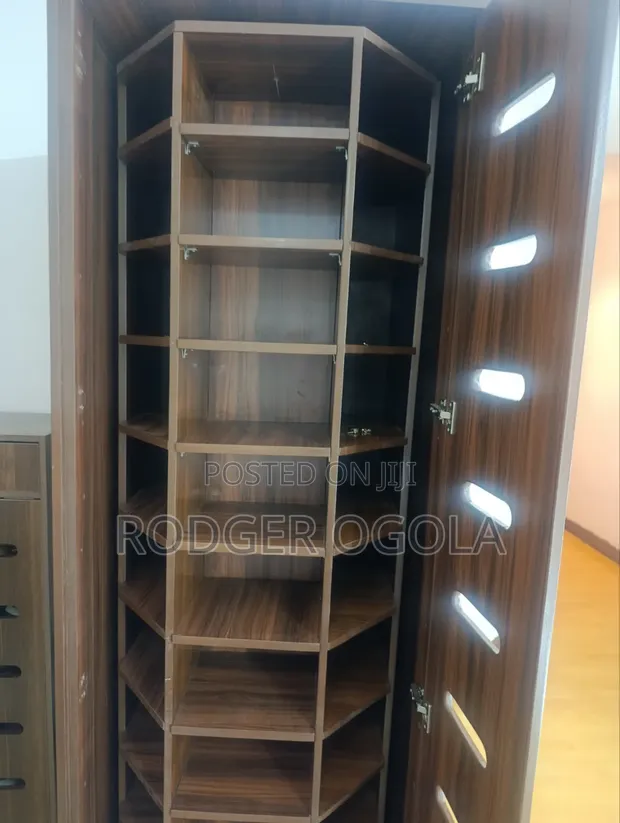 Rotating Shoe Rack 80 Pairs - 1