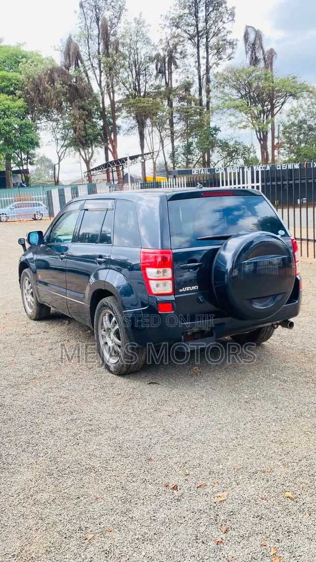 Suzuki Escudo 2009 Black - 1