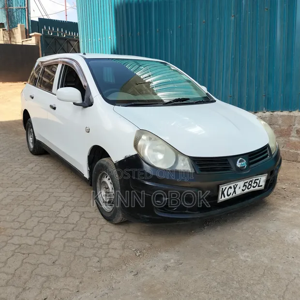 Nissan Advan 2012 White - 1