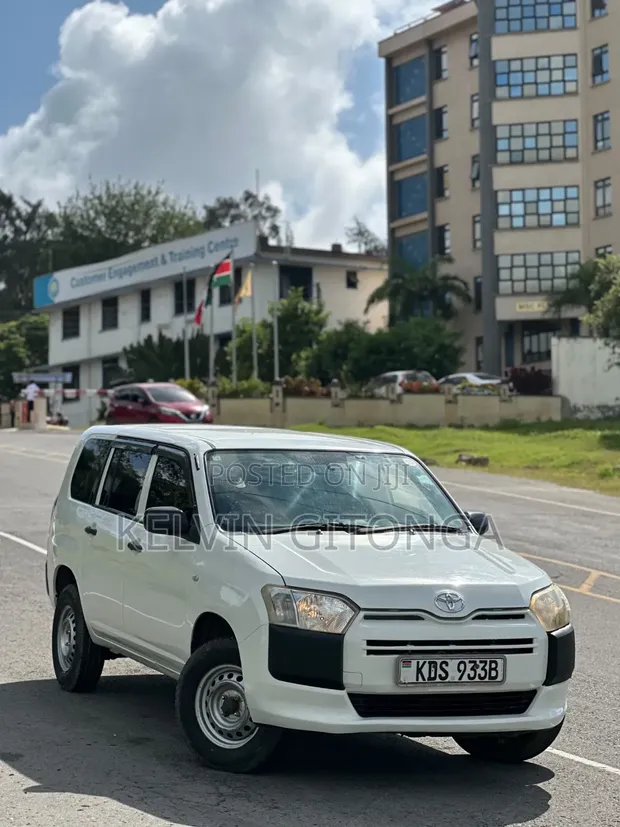 Toyota Probox 2019 Nyeupe - 1