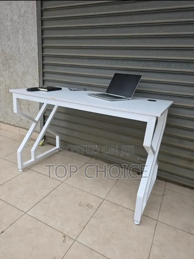 Modern Z-Leg Office Desk - 1