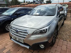 Subaru Outback 2016 Dhahabu