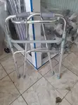 Kikwazo cha Kutembea Kinachoweza Kurekebishwa na Kukunjwa - 2