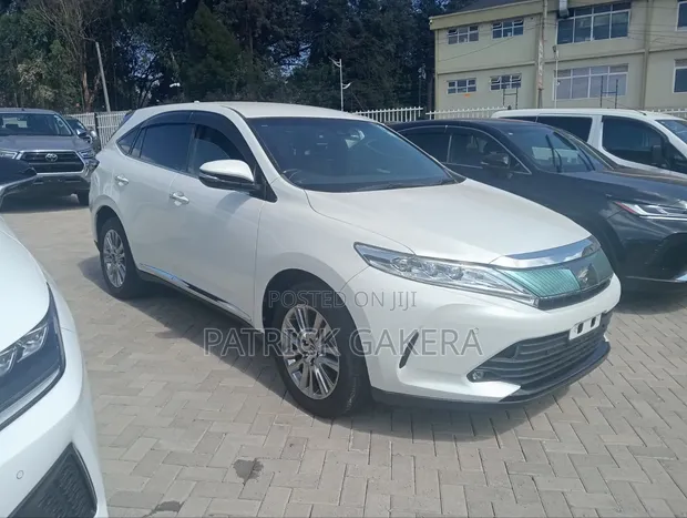 Toyota Harrier 2.0 2019 Nyeupe - 1