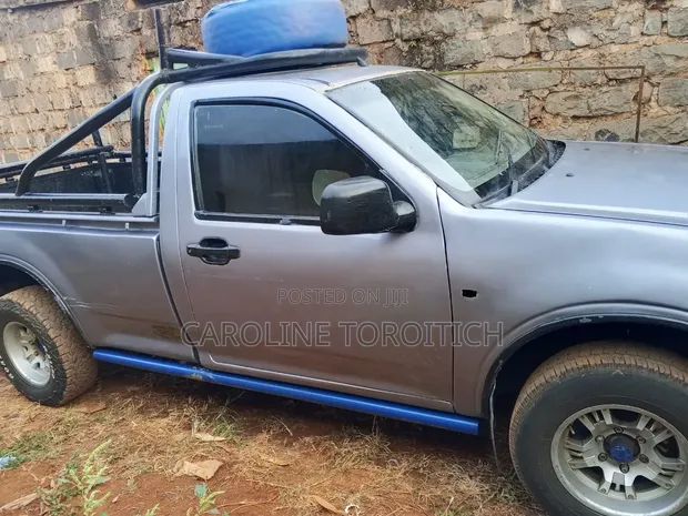 Isuzu D-MAX 2013 Nyeupe - 1