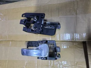 Nissan Navara Inner Door Handle