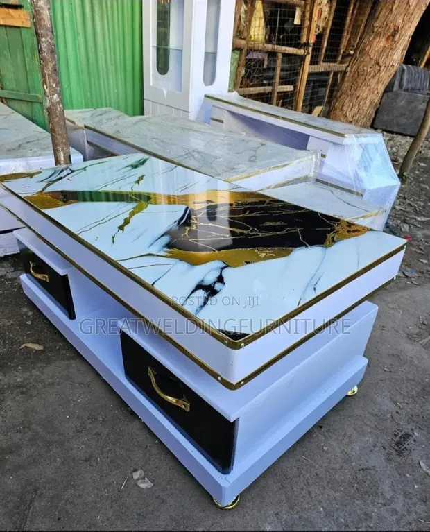 Modern 5ft TV Stand yenye Marble Top - 1