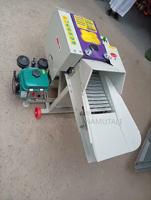 High-Speed Chaff Cutter with 8HP Diesel Engine