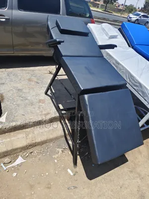 Adjustable Tattoo Massage Bed
