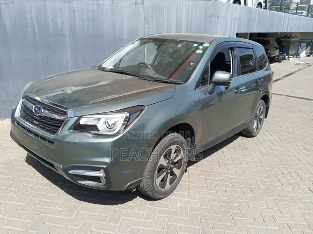 Subaru Forester 2018 Green - 1
