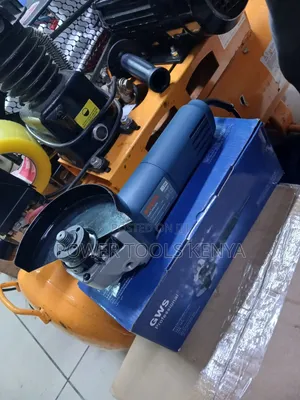 Bosch GWS Professional Angle Grinder