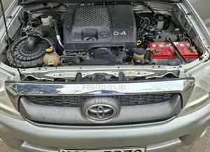 Toyota Hilux Double Cabin 2010