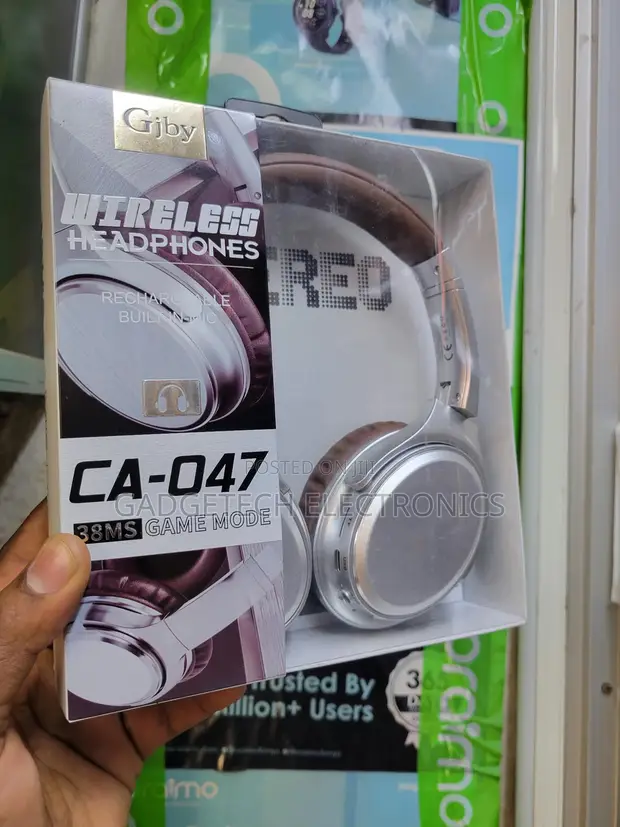 P47 Wireless Bluetooth Headphones - 1