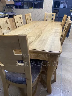Wood-Mode 8-Seater Dining Table