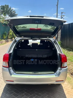 Toyota Corolla Fielder 1.5 Petrol FWD 2012