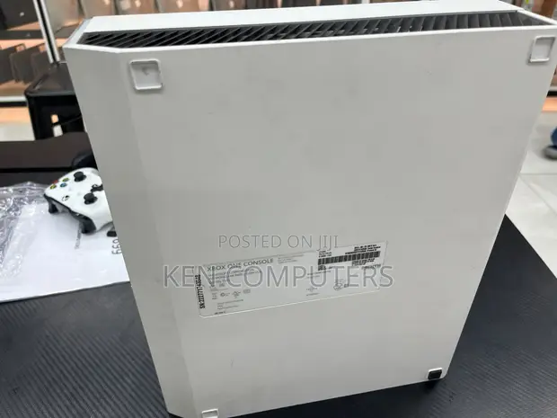 Xbox One Console (Used) - 1